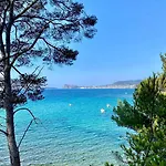 Esden & Adjoined Outbuilding - Sea View, Swimming Pool, Air Conditioning, Absolute Calm, 5000 M2 Land