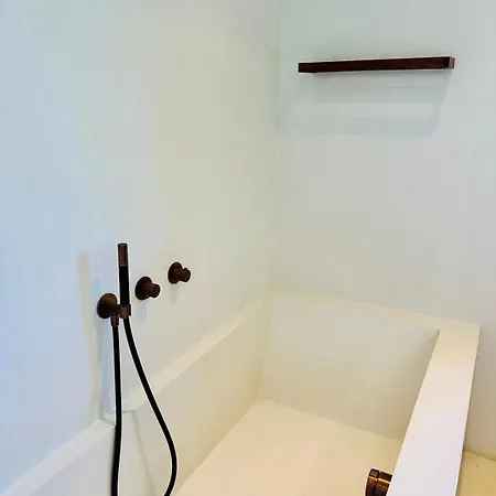 Esden & Adjoined Outbuilding - Sea View, Swimming Pool, Air Conditioning, Absolute Calm, 5000 M2 Land لا سيوتا