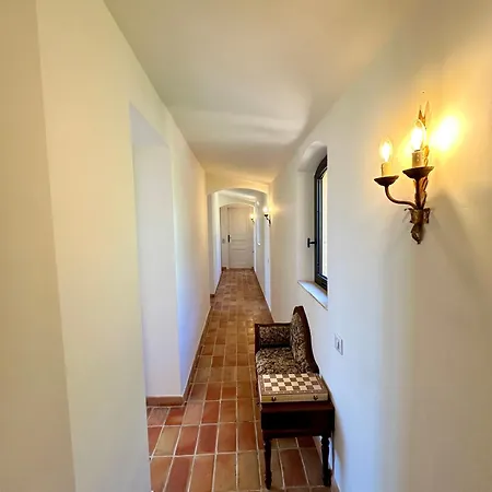 Esden & Adjoined Outbuilding - Sea View, Swimming Pool, Air Conditioning, Absolute Calm, 5000 M2 Land فيلة *