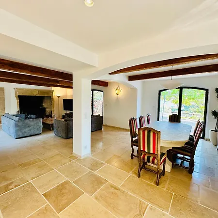 Esden & Adjoined Outbuilding - Sea View, Swimming Pool, Air Conditioning, Absolute Calm, 5000 M2 Land Villa